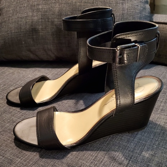 jessica simpson black wedges
